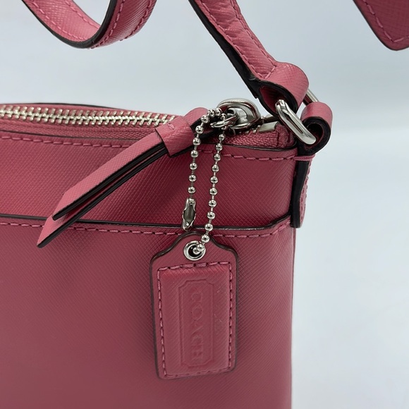 COACH EAST WEST CROSSBODY PURSE WITH BOW - Picture 5 of 11